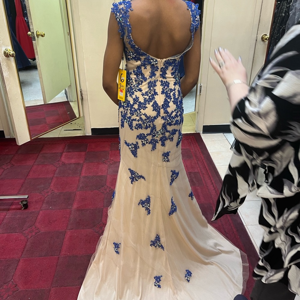 Prom dress